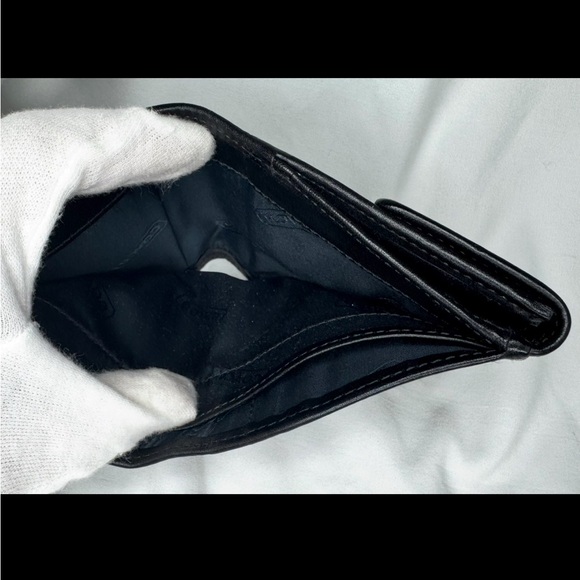 Coach Black Jacquard Signature & Leather Bifold Compact Wallet w/ dust bag! - Picture 16 of 16